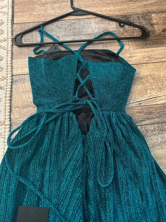 NWT lulus short green glittery dress - Picture 4 of 4